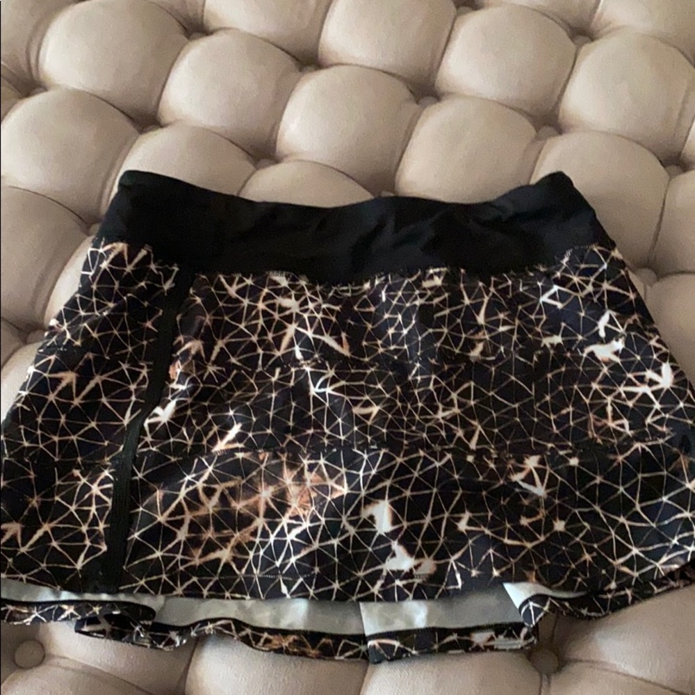 Lululemon pace Rival Running Skirt size 8 Black